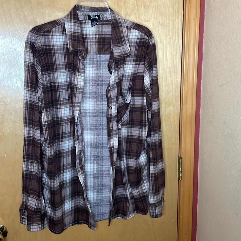 Justify XL brown plaid button up shirt